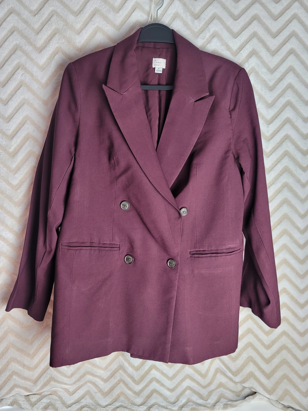 Wool-Blend Double Breasted Blazer - Burgundy
